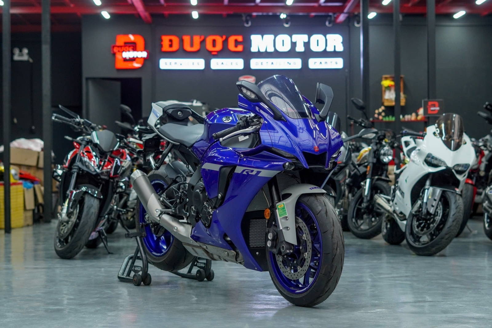 YZF - R1 2022